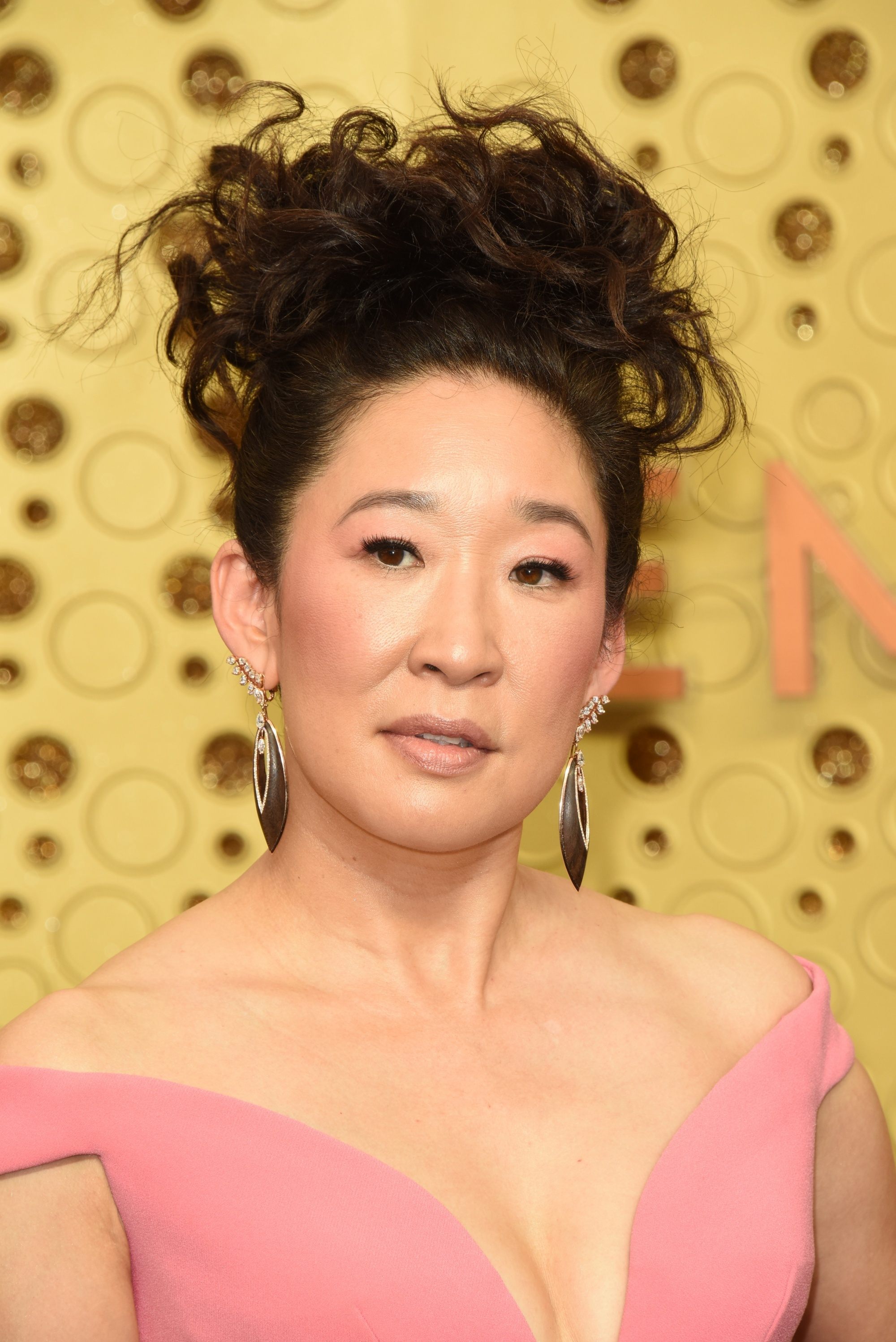 Emmy Awards 2019 Best Hairstyles: Sandra Oh with her curly updo