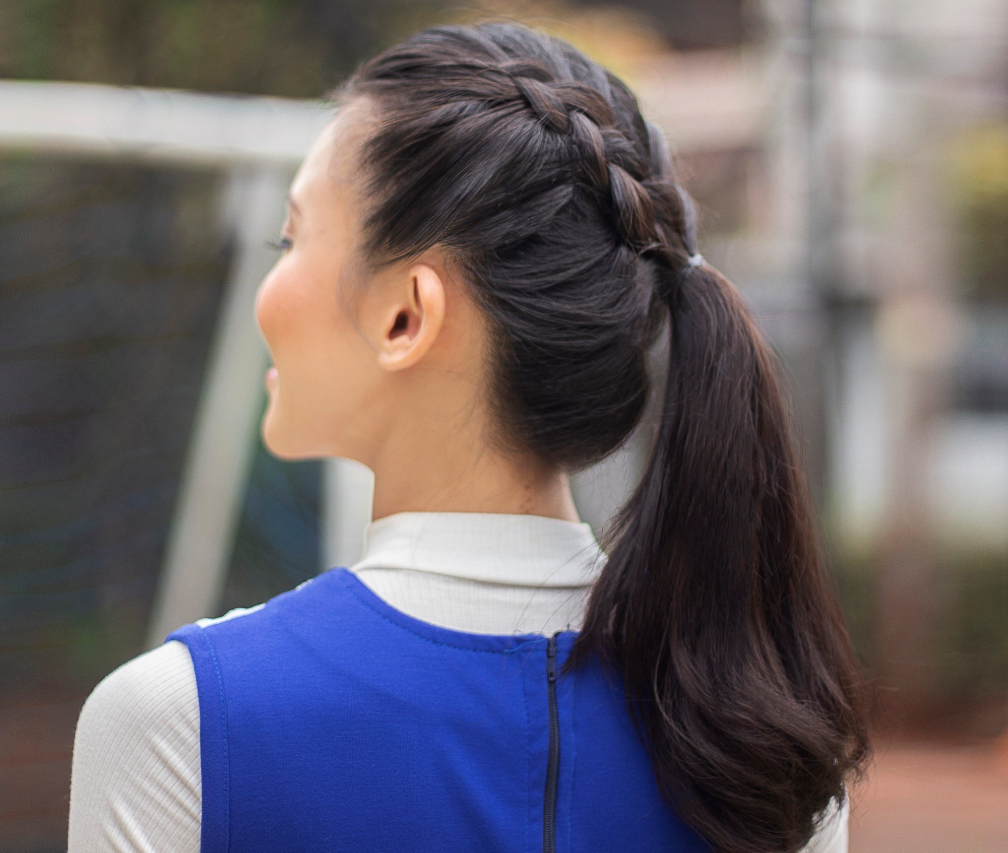 3 Ways to Style Your Hair for a Workout - wikiHow