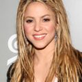 Shakira ทรงผมเดทร็อค